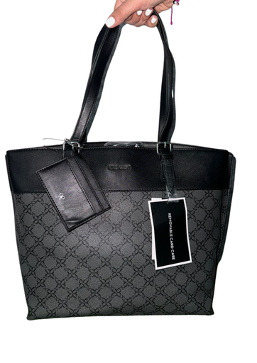 ​Cartera Nine West
